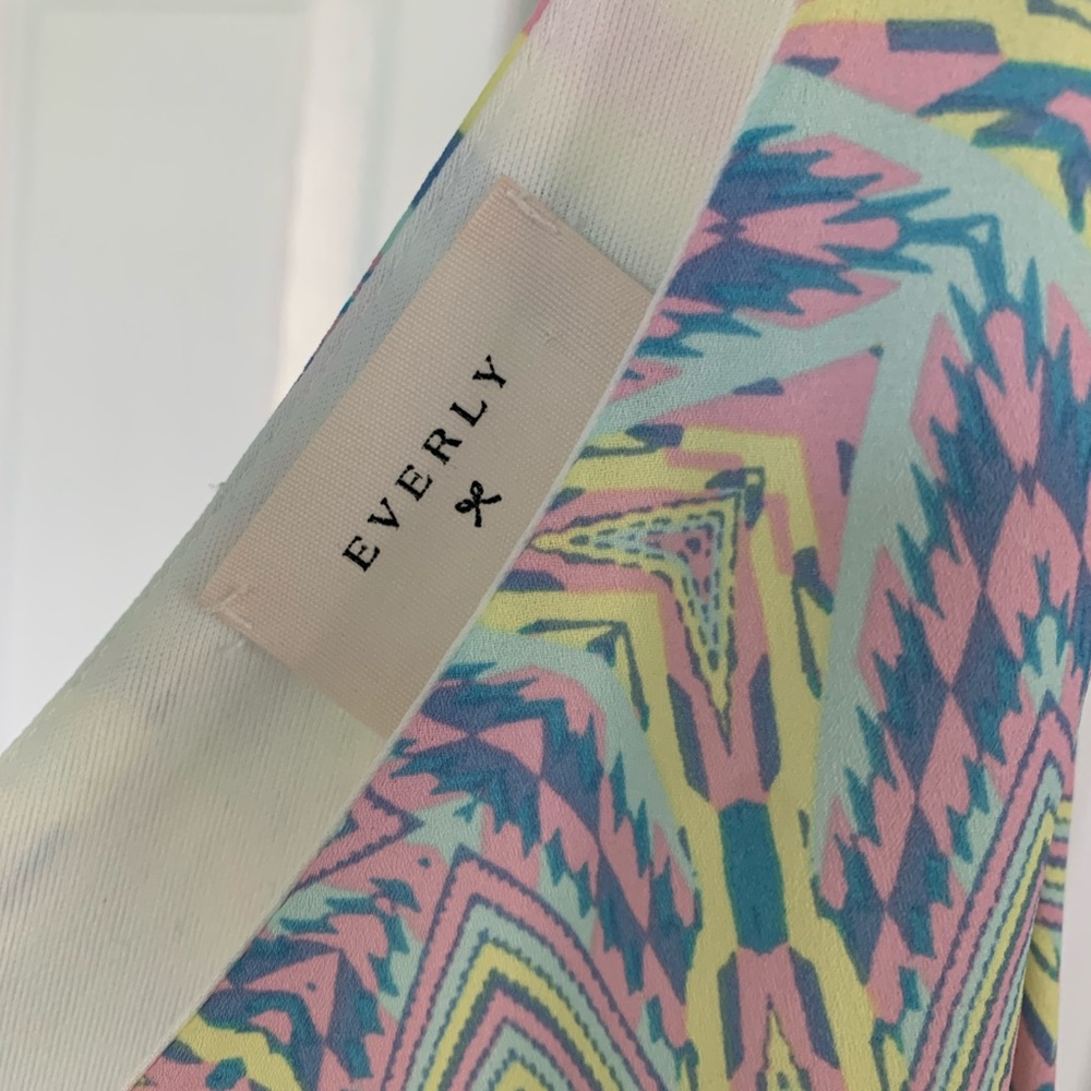 Spring pattern dress! - Picture 2 of 2